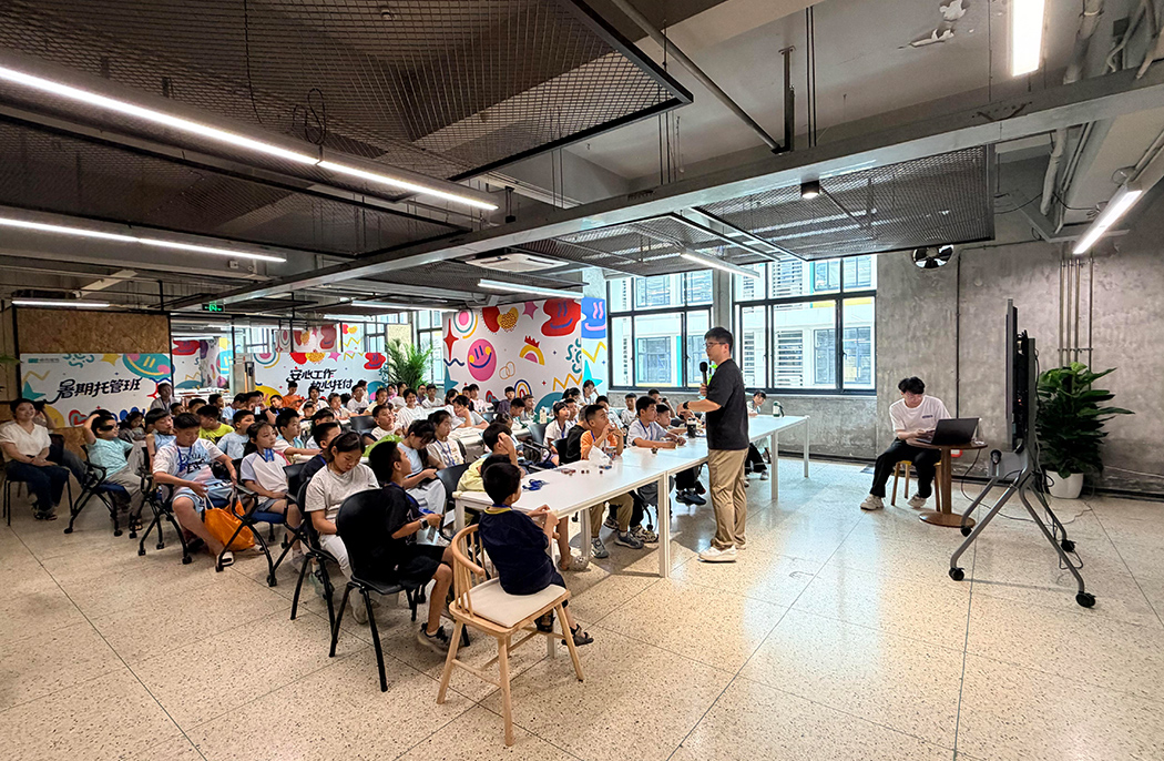 卓尚服飾 | 夏日“童”行，共筑溫暖職場
